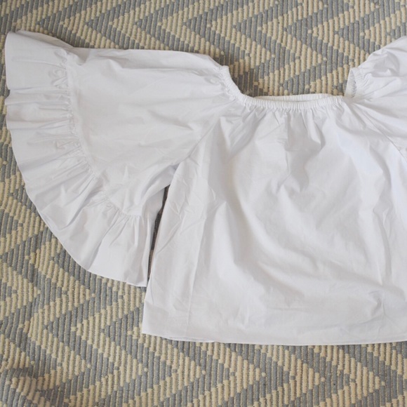 Bohemian Oversized Ruffle Off the Shoulder Top - Picture 4 of 4